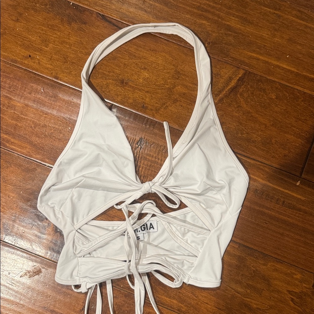 I am Gia lace up halter top - Picture 1 of 4
